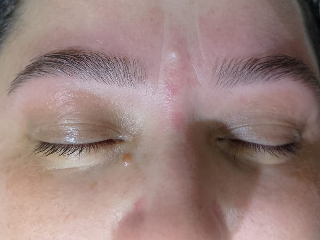 Design de Sobrancelha